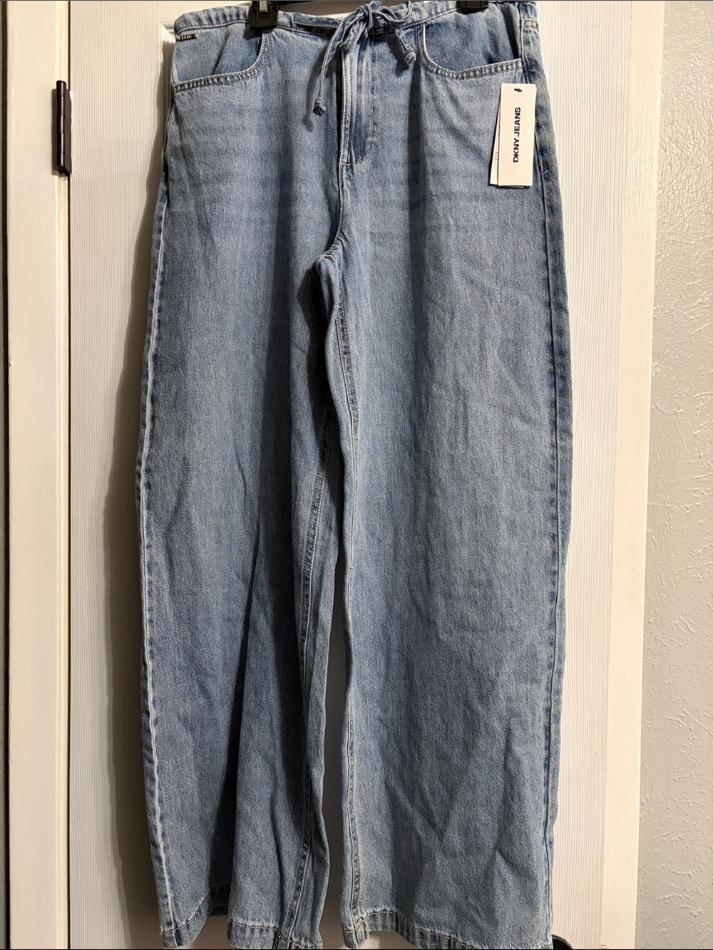 DKNY NWT Sz Small Light Wash Drawstring Denim Jeans